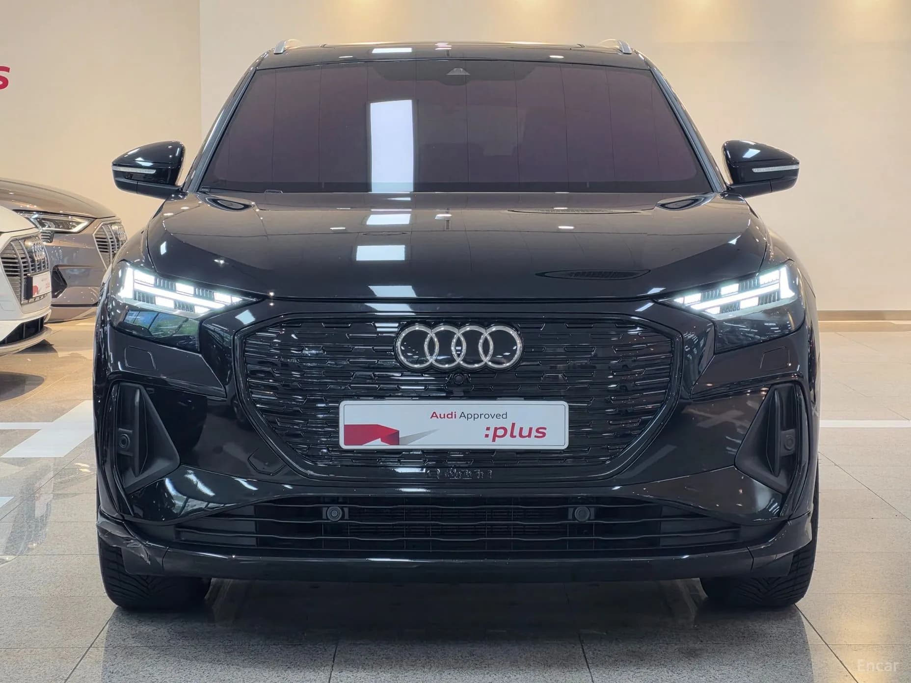 Q4 e-tron (F4)