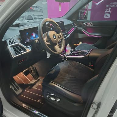 X7 (G07)
