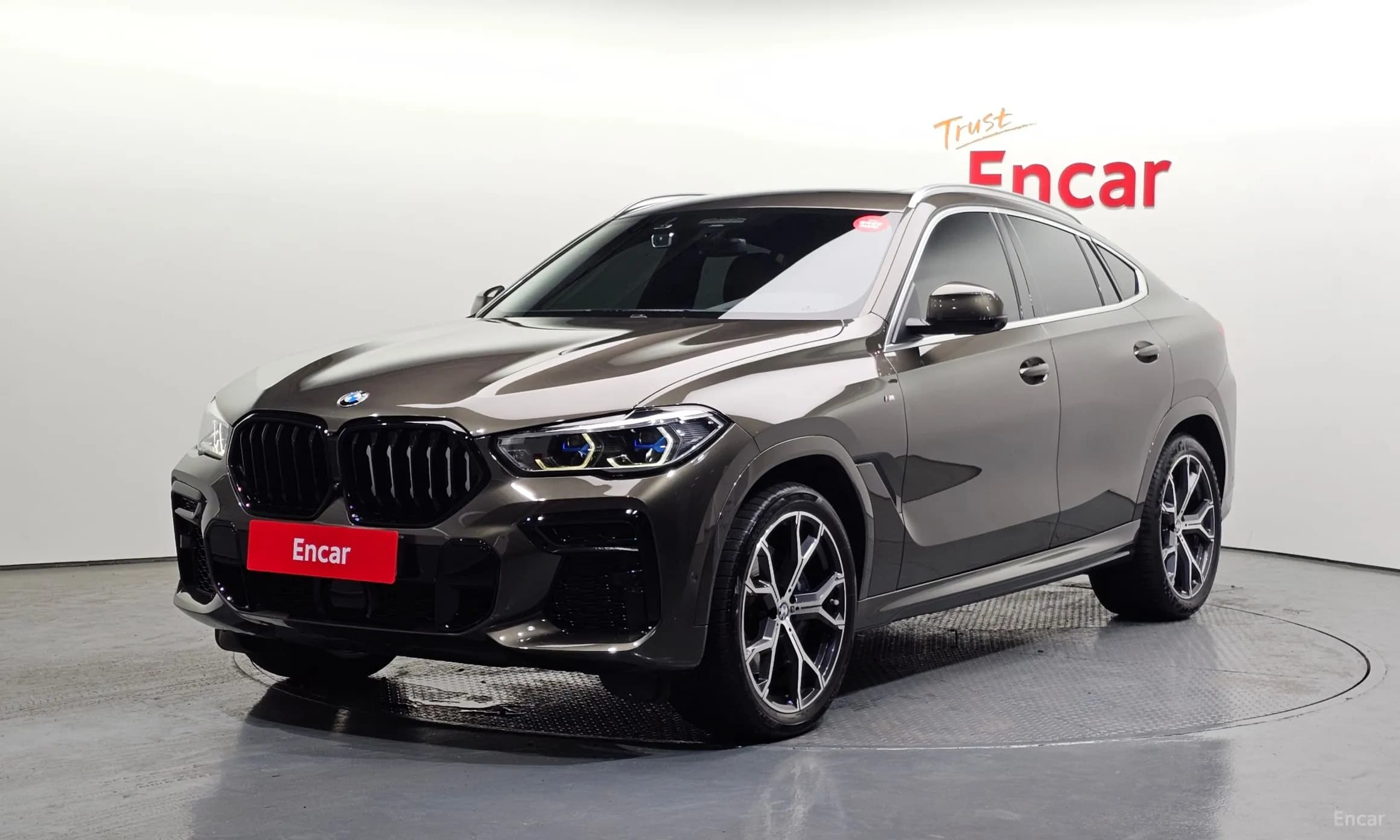 X6 (G06)