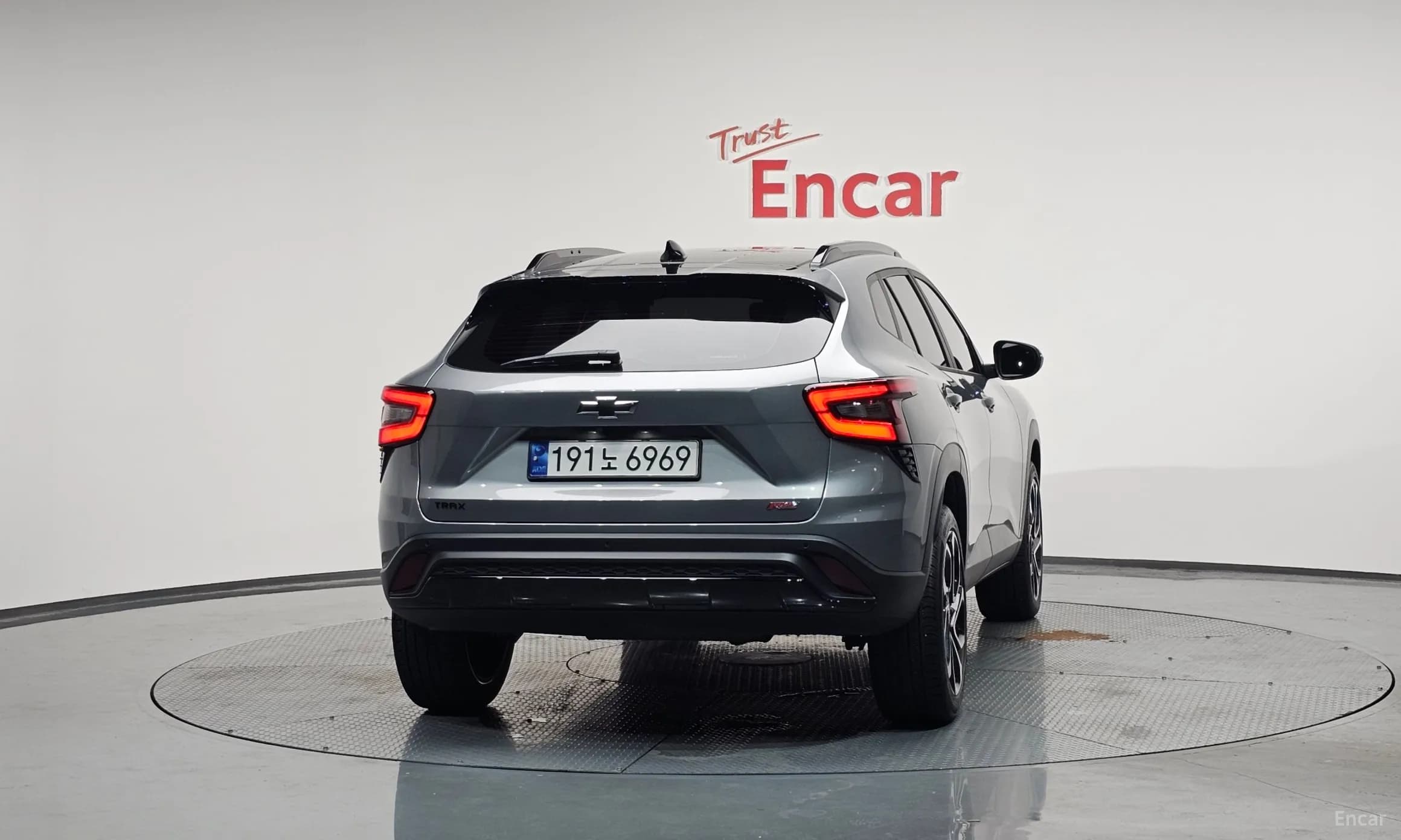 Trax Crossover