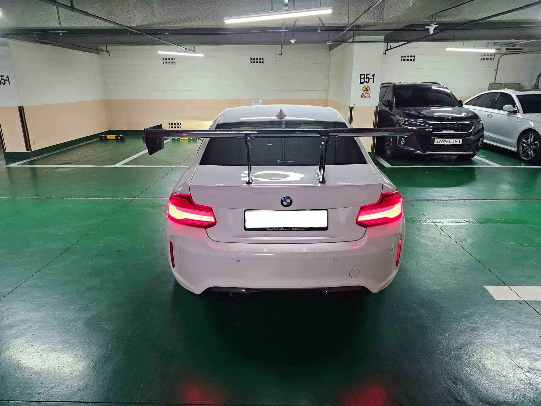 M2 (F87)