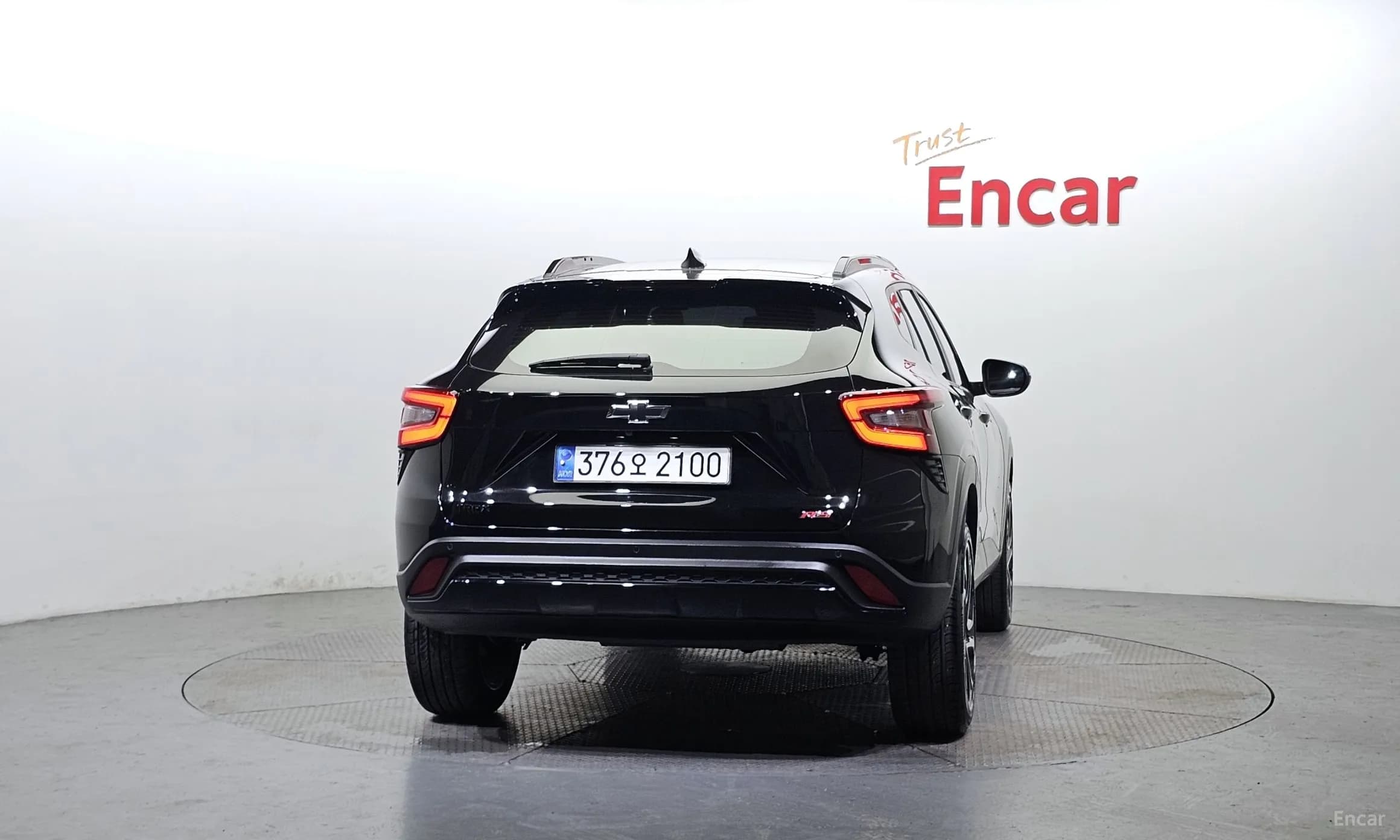 Trax Crossover