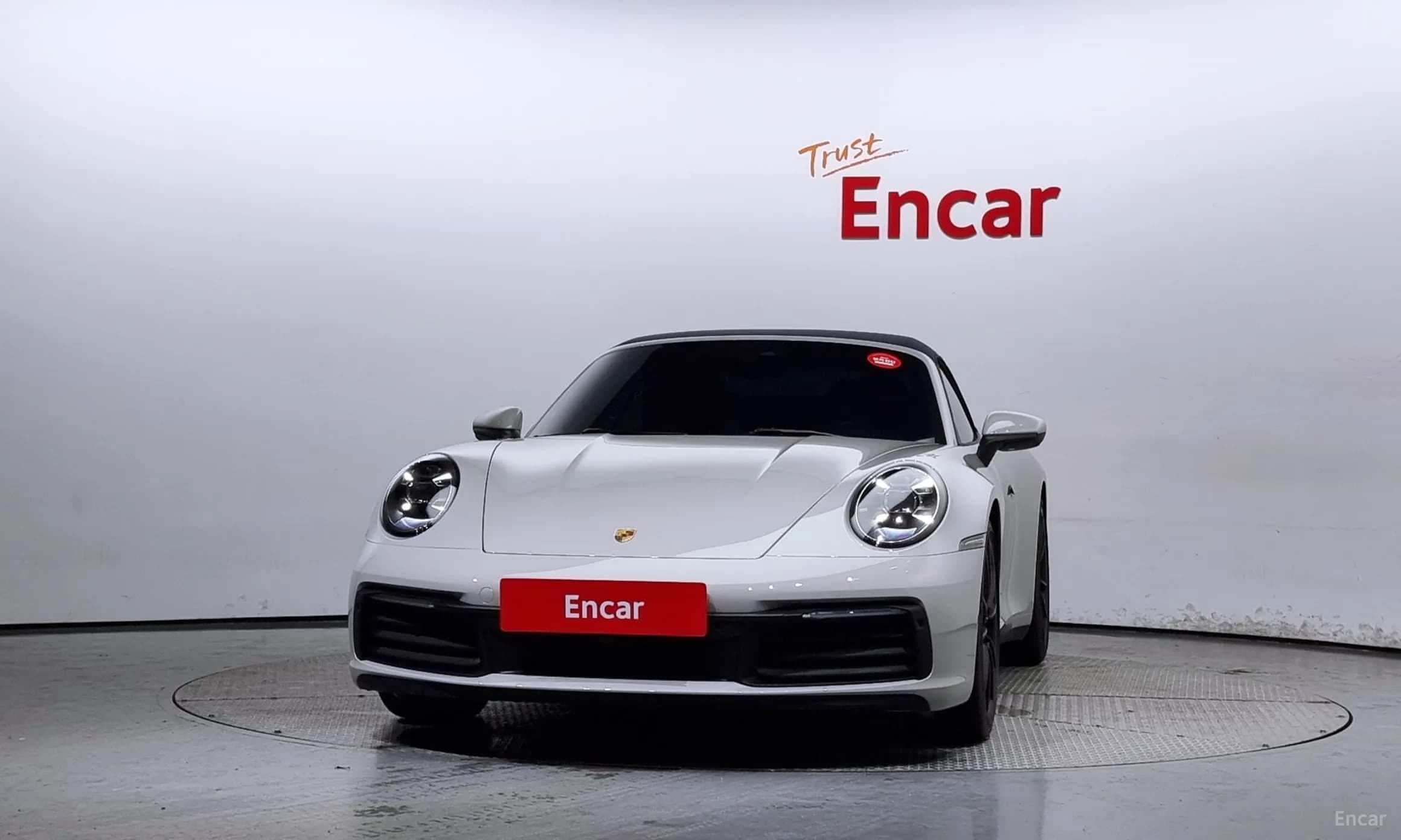 911 (992)