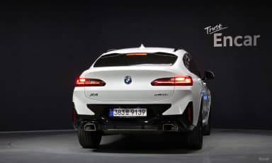 X4 (G02)