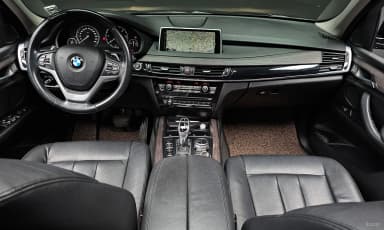 X5 (F15)
