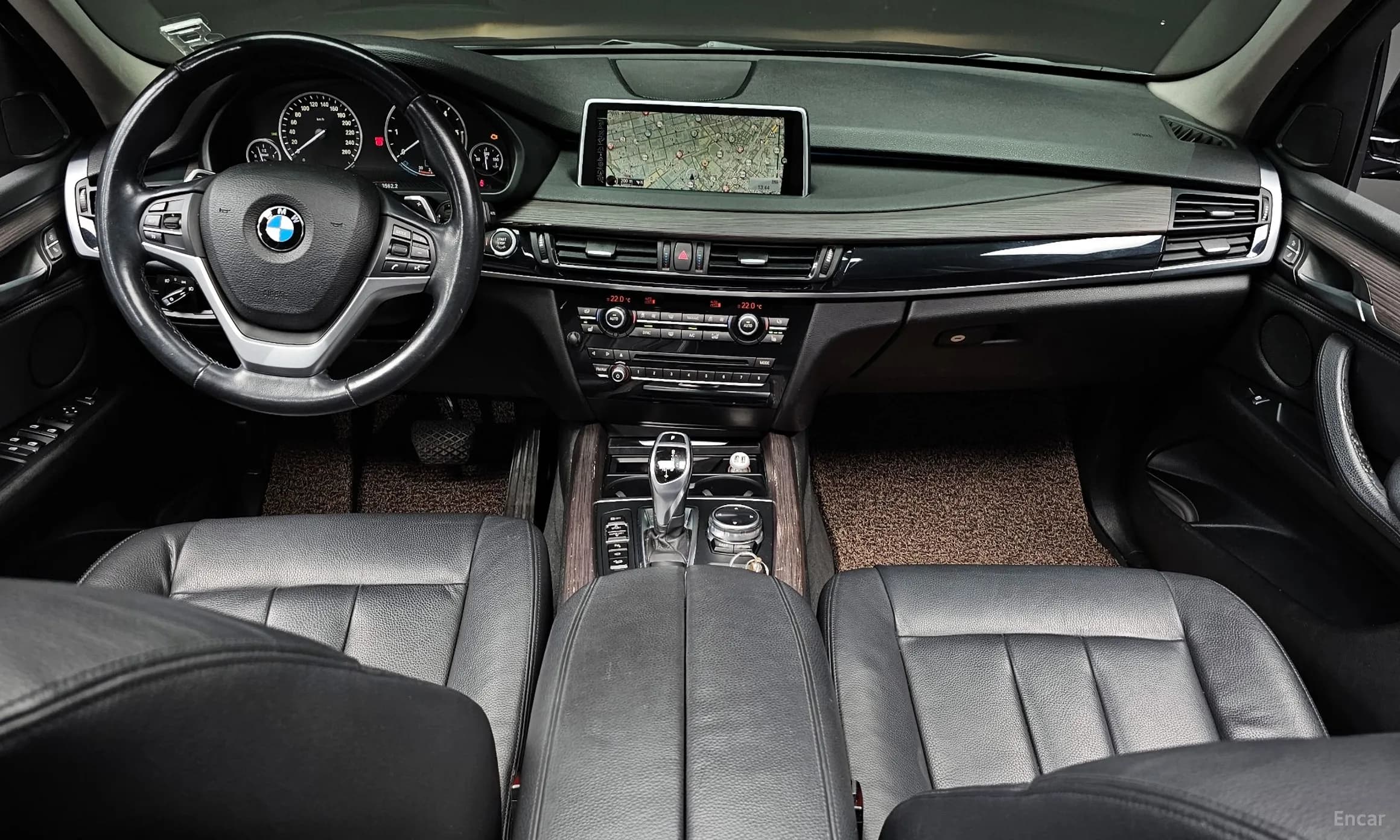 X5 (F15)
