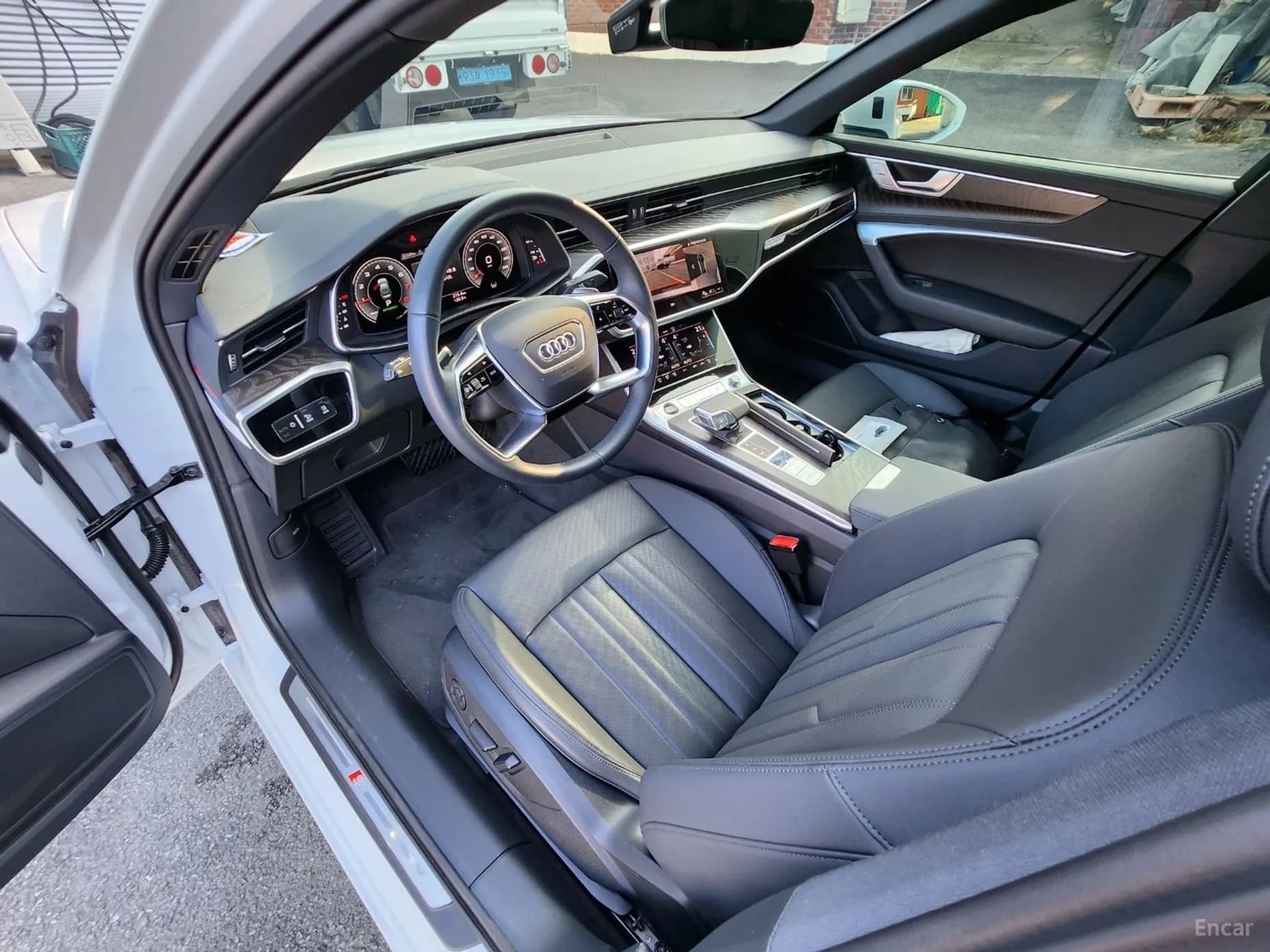 A6 (C8)