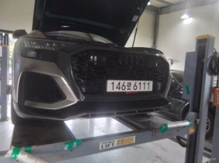 RSQ8 (4M)