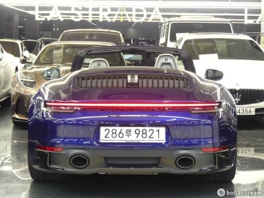 911 (992)