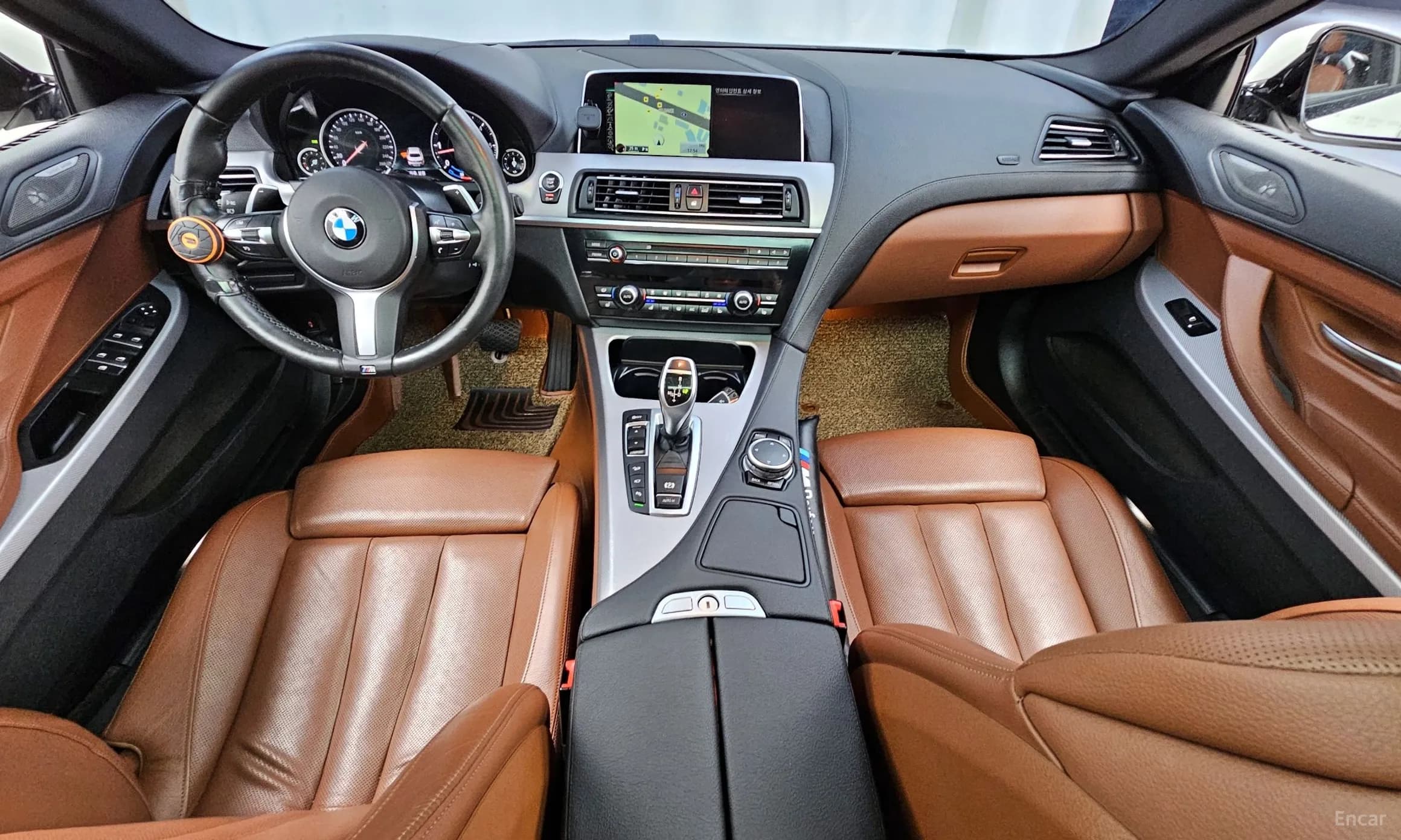 6 Series (F12)