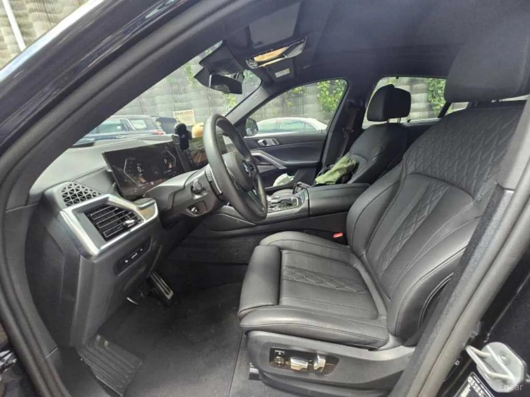 X6 (G06)