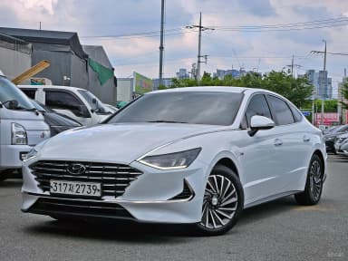 Sonata Hybrid (DN8)
