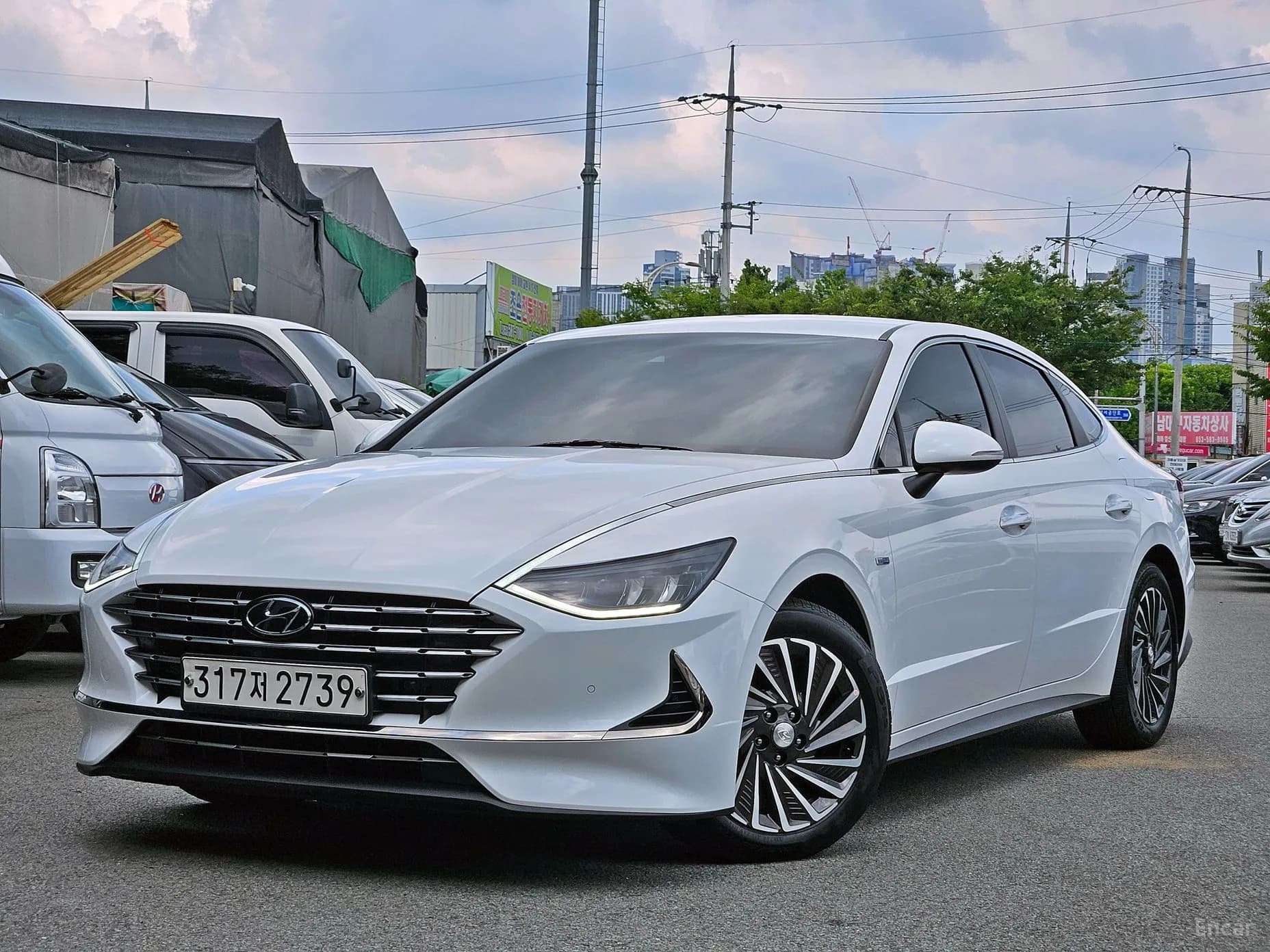 Sonata Hybrid (DN8)