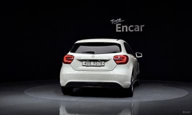 A-Class W176