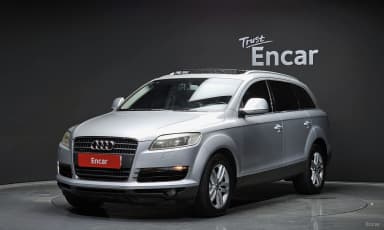 Q7