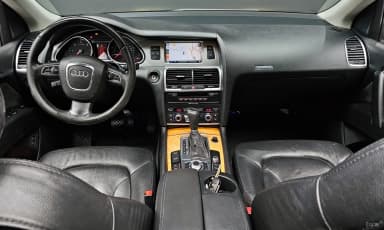 Q7