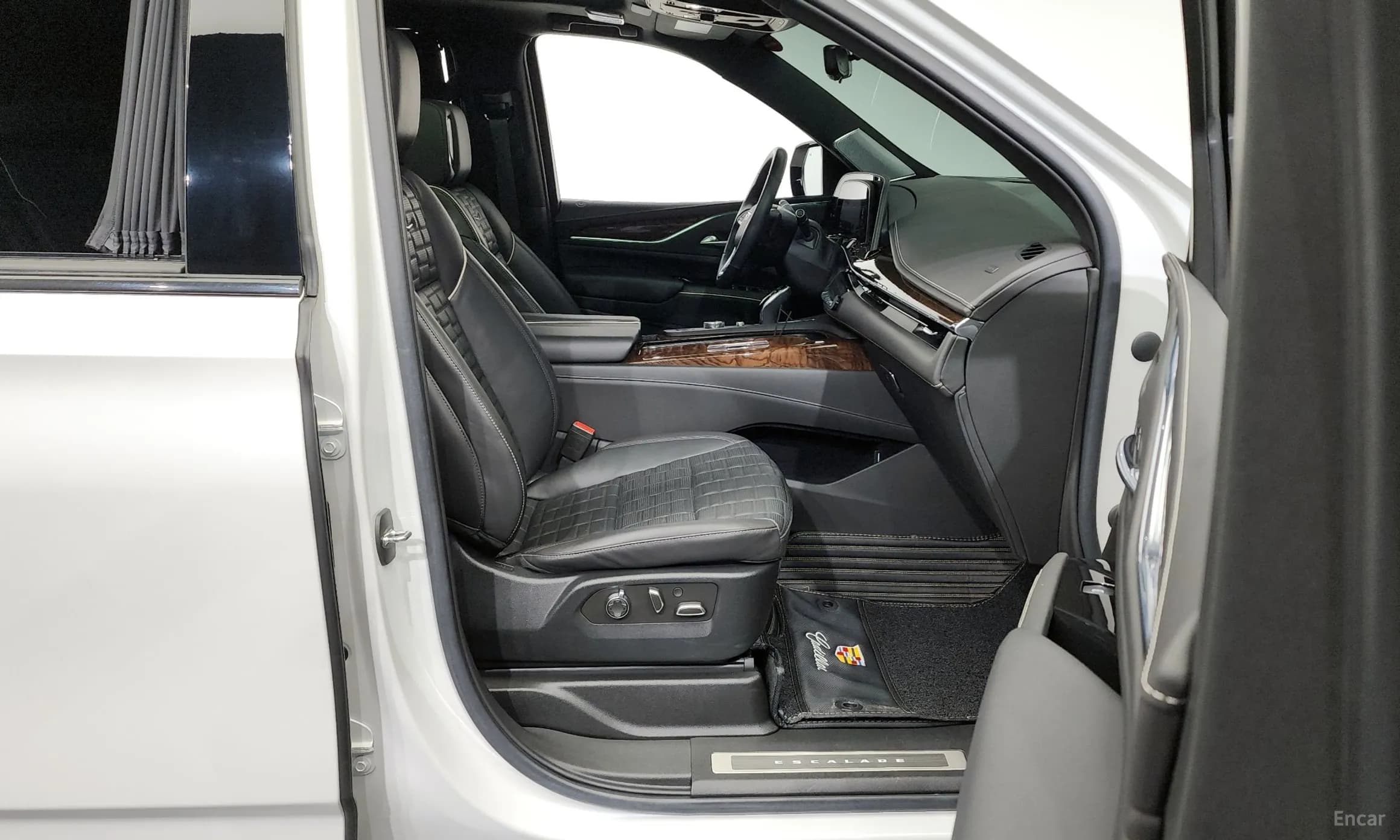 Escalade 5th Generation