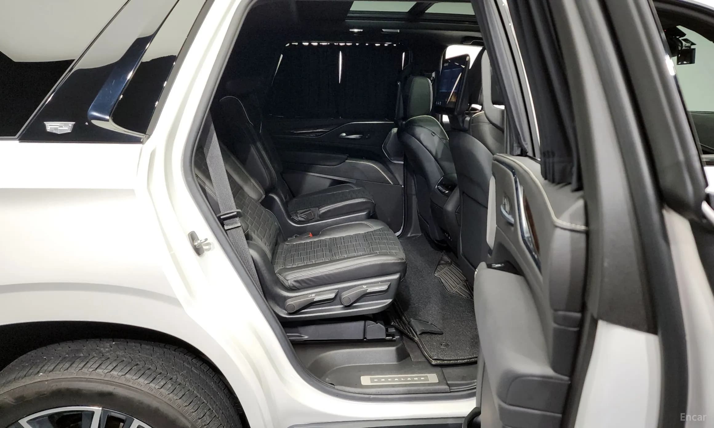 Escalade 5th Generation