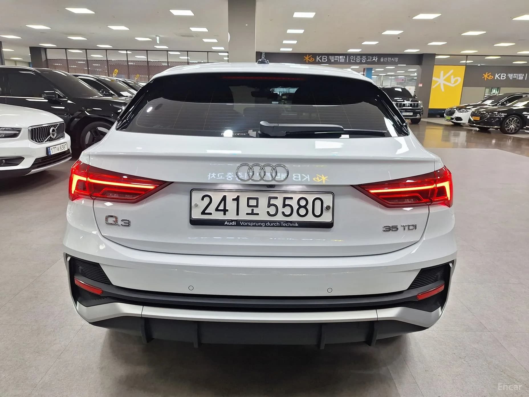 Q3 (F3)