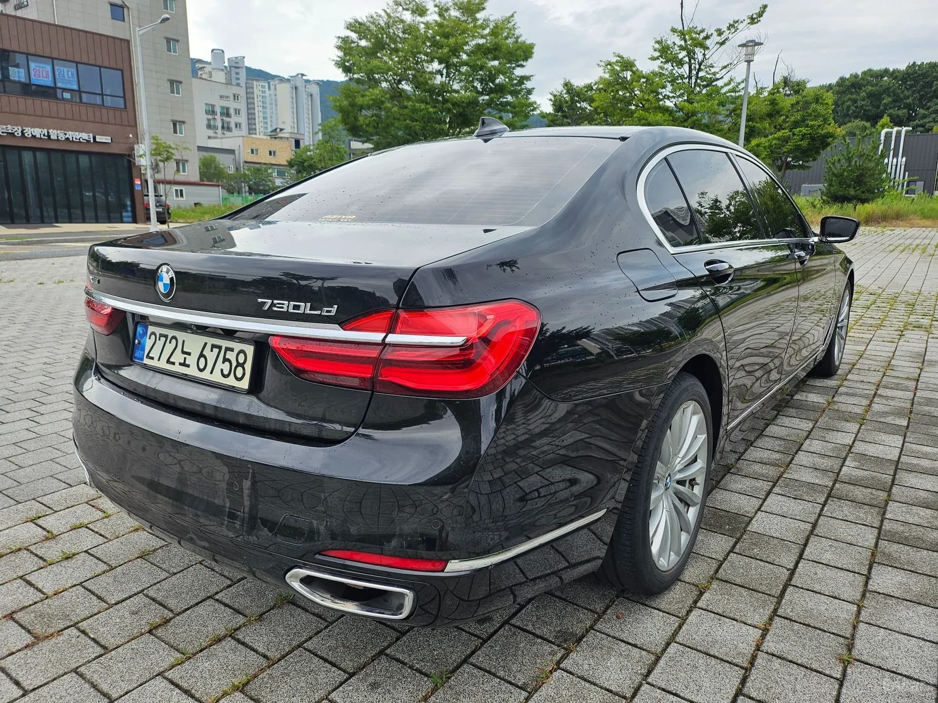 7 Series (G11)