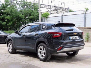 Trax Crossover