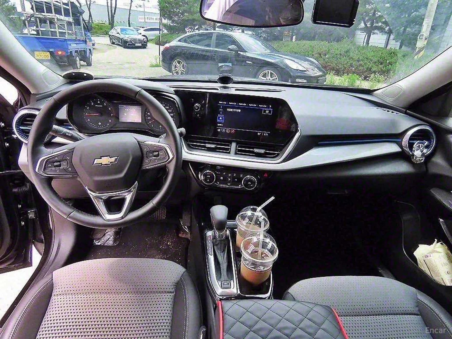 Trax Crossover