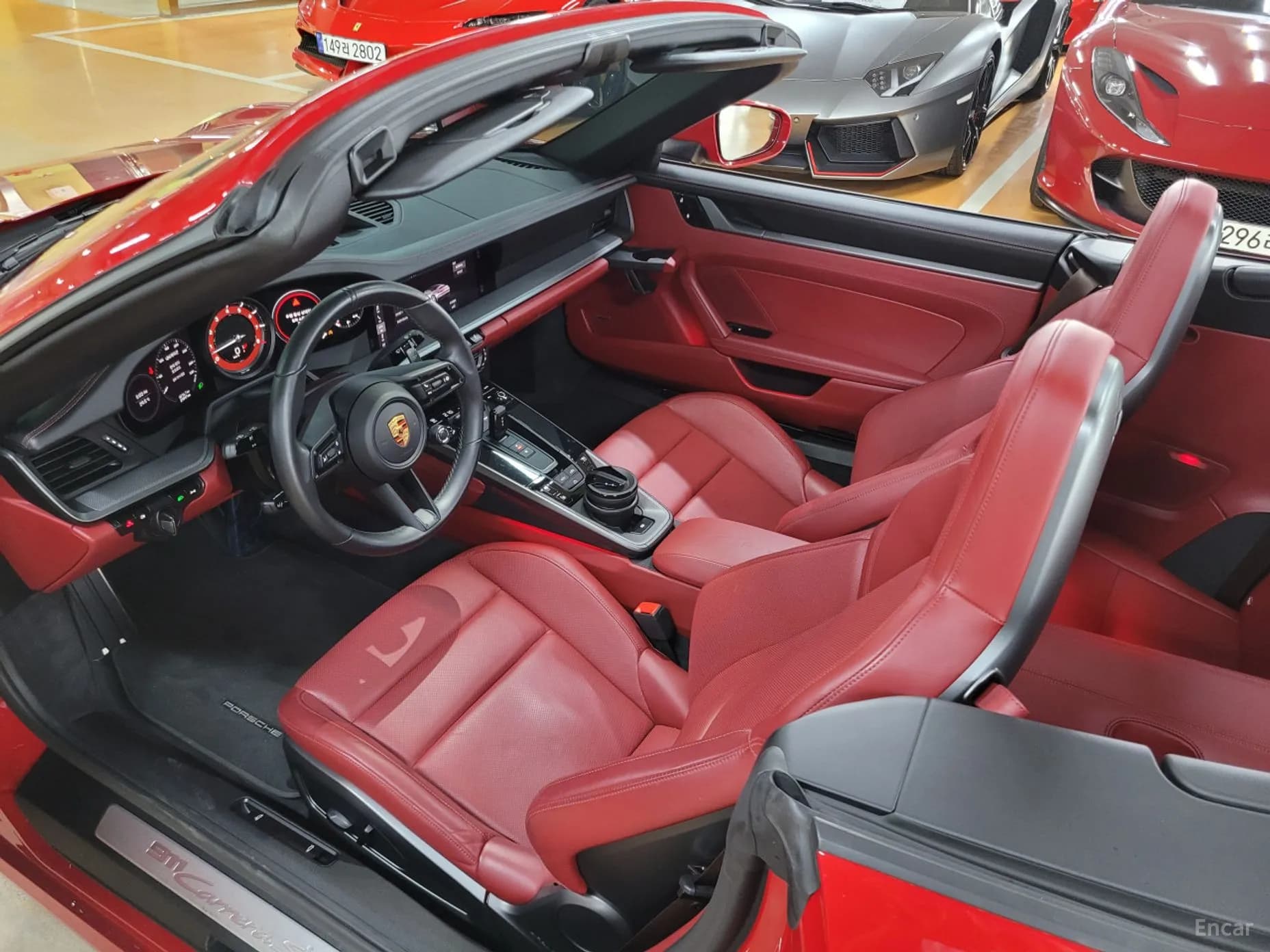 911 (992)