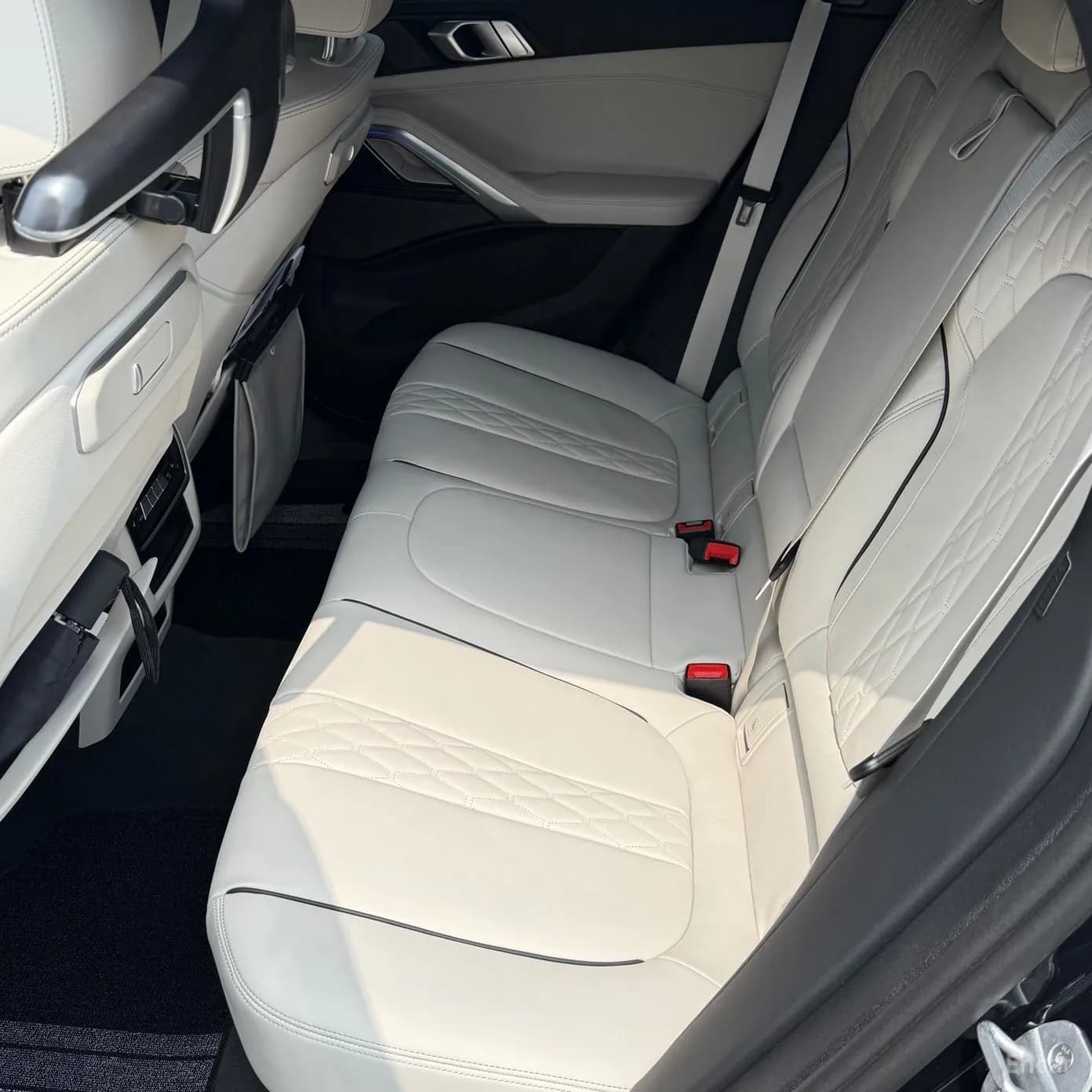 X6 (G06)