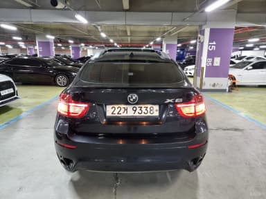 X6 (E71)