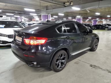 X6 (E71)