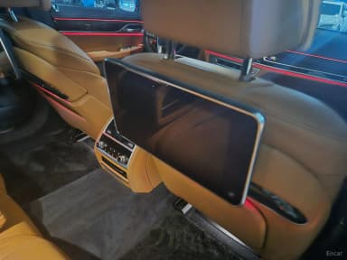 7 Series (G11)