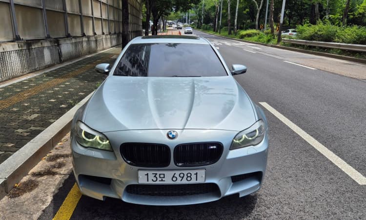M5 (F10)