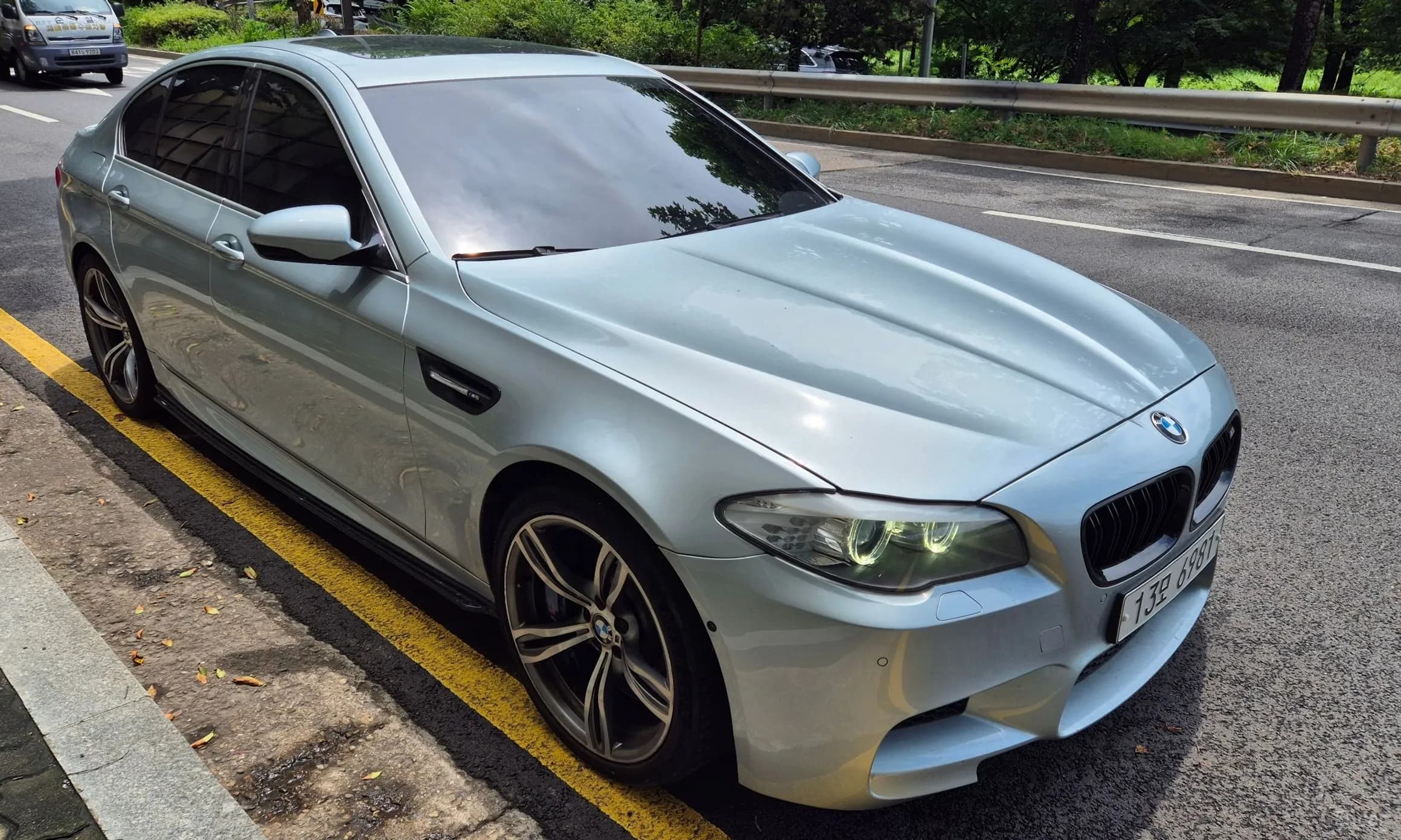 M5 (F10)