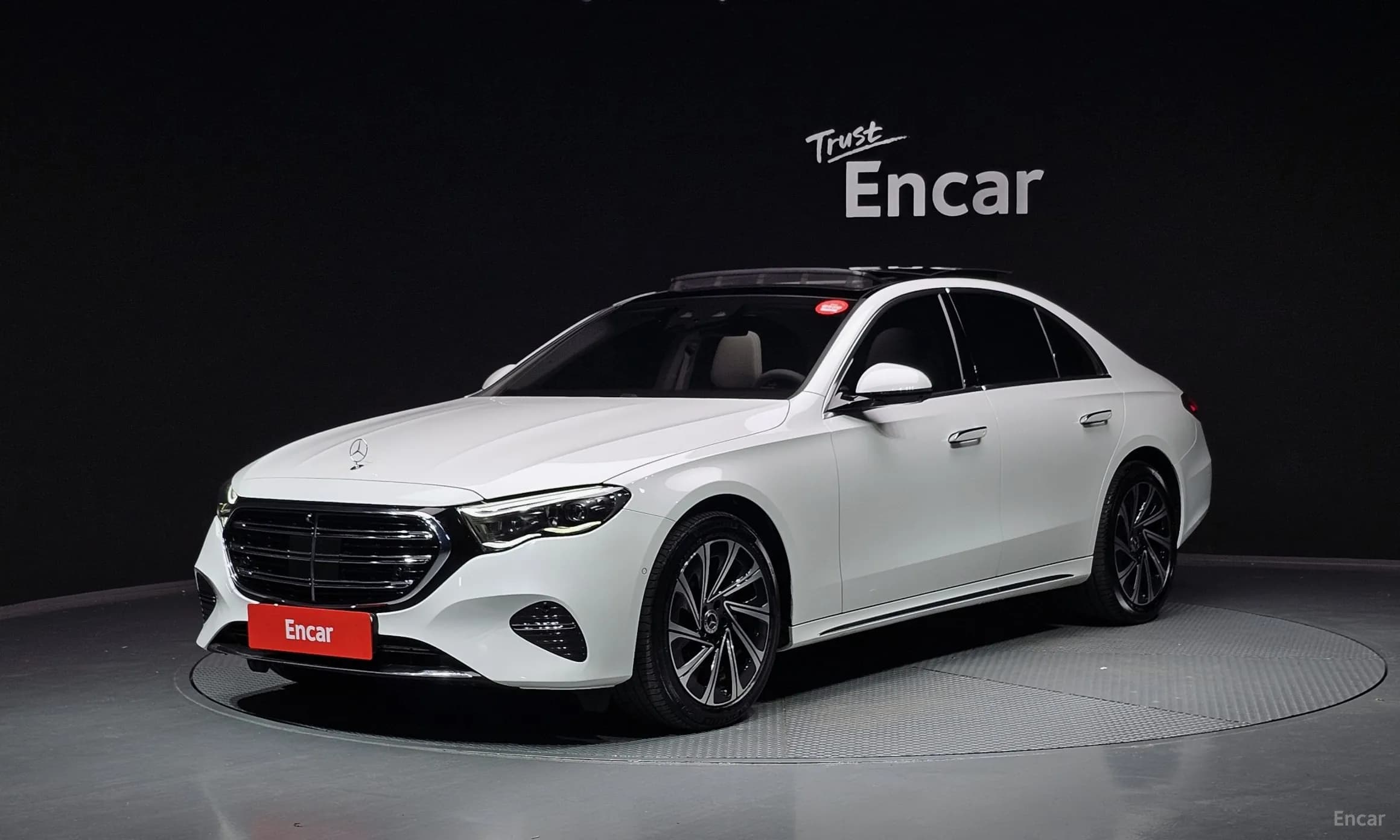 E-Class W214