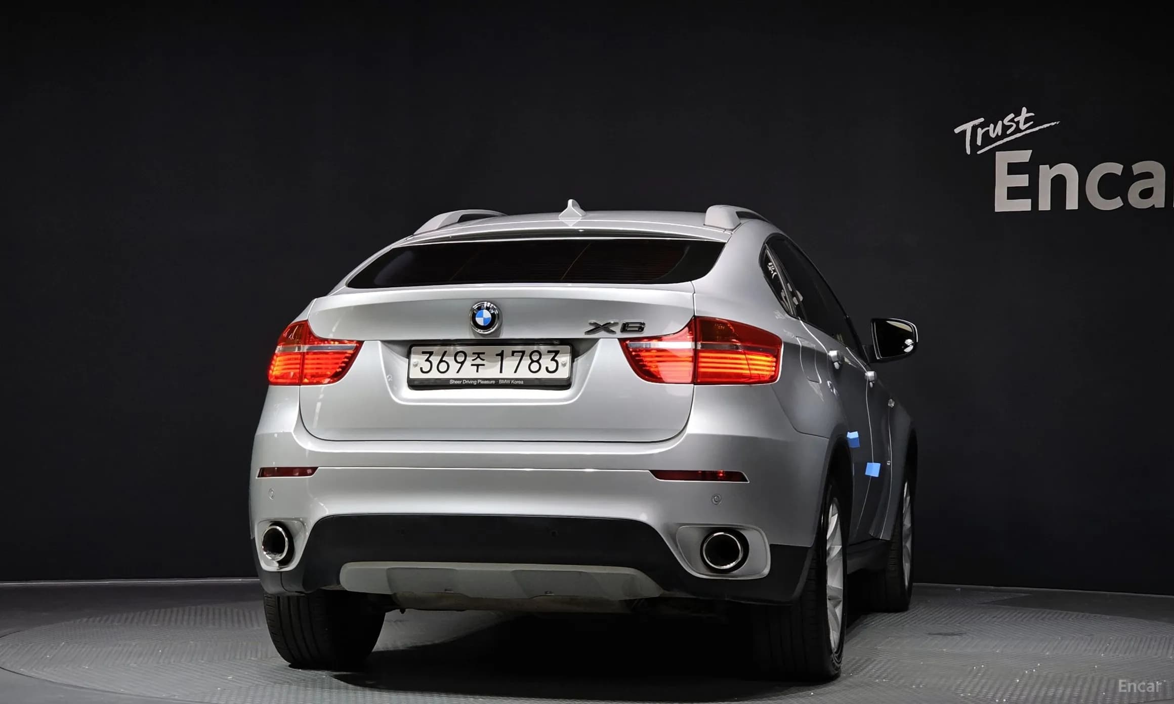 X6 (E71)