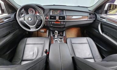 X6 (E71)