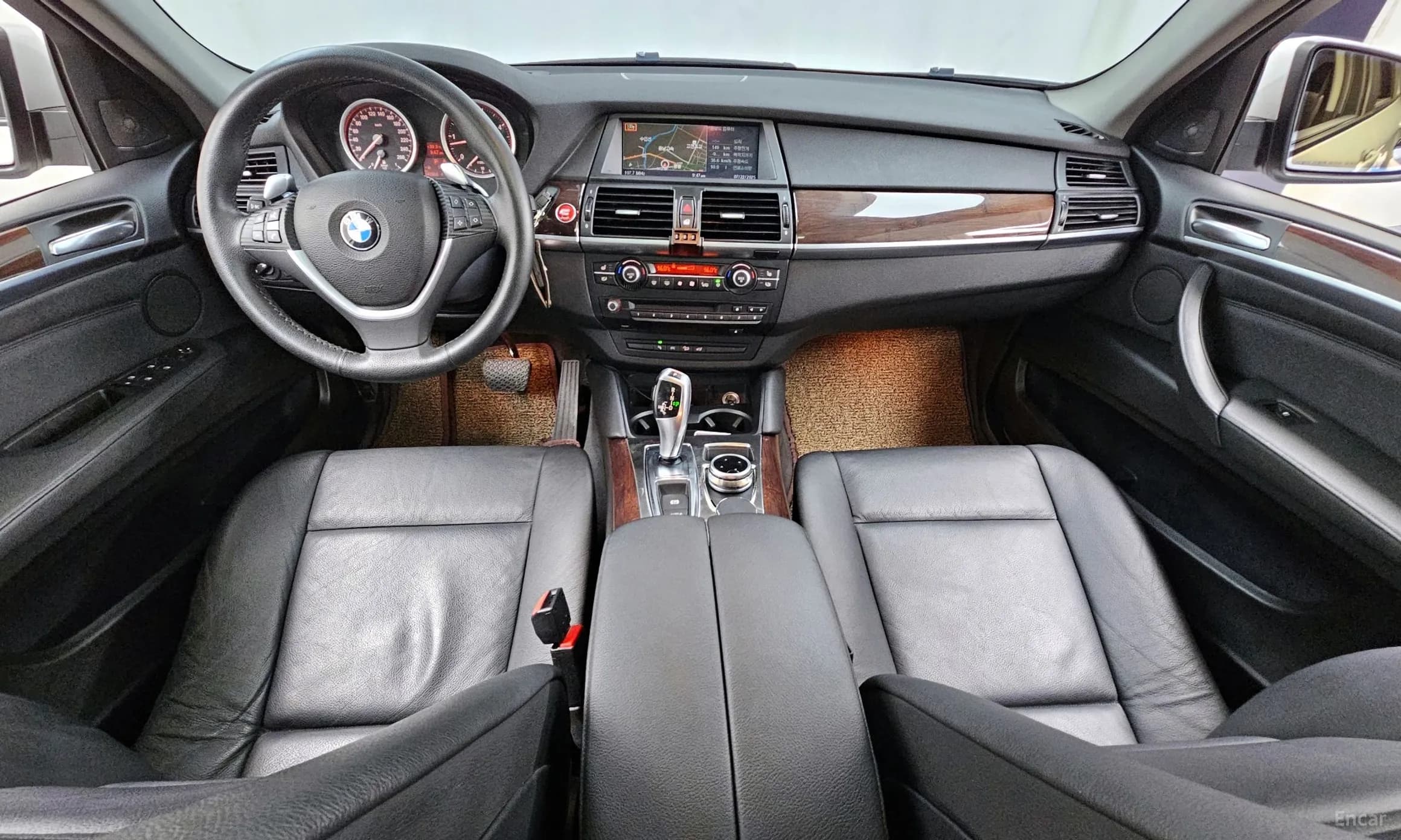 X6 (E71)