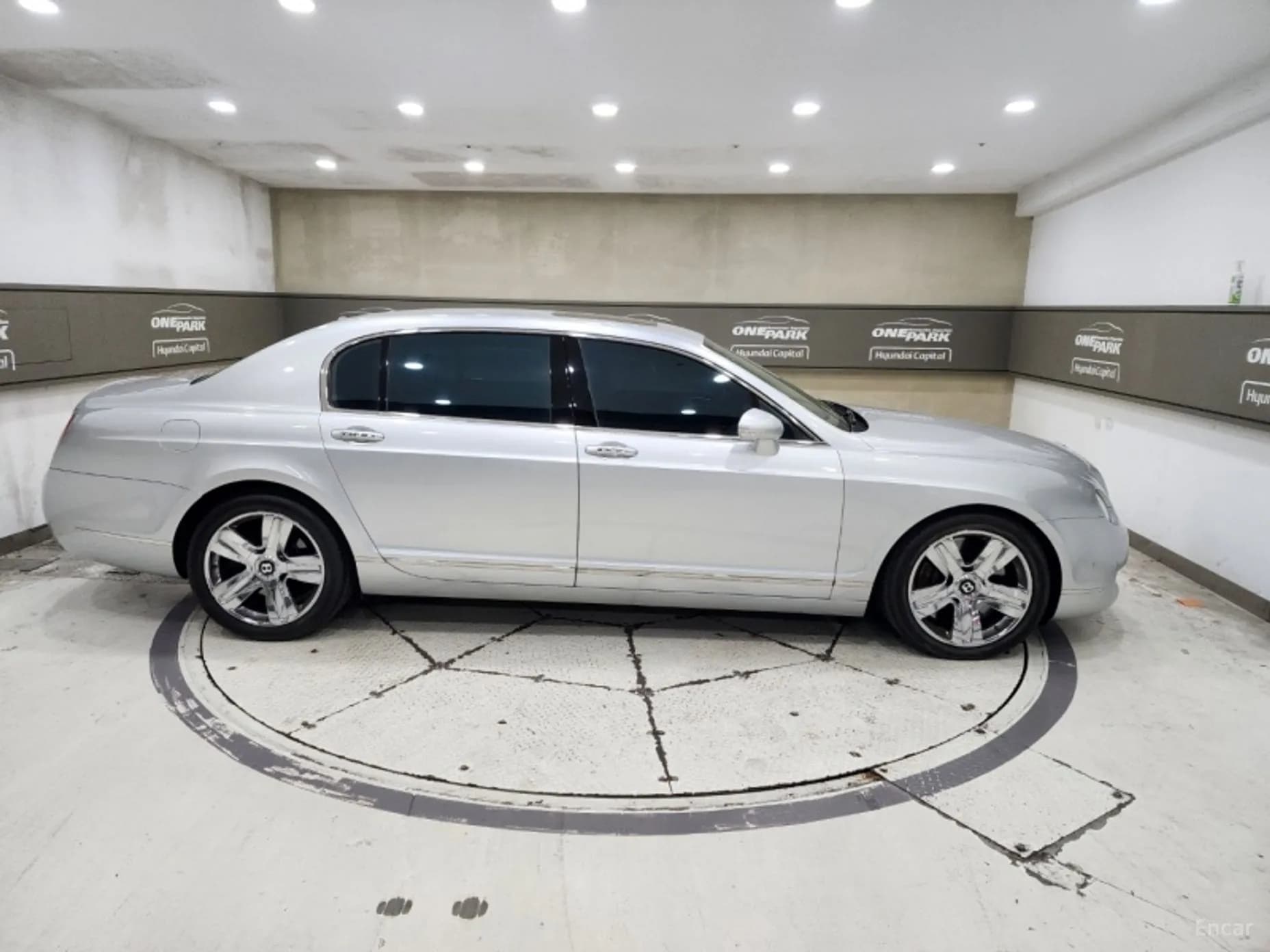 Flying Spur Gen 1