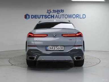 X6 (G06)