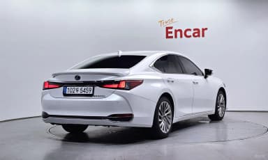 ES300h 7th Generation