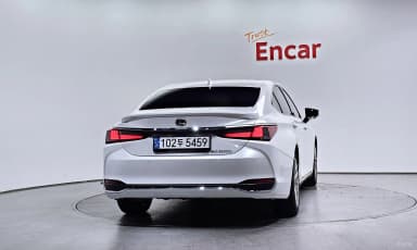 ES300h 7th Generation