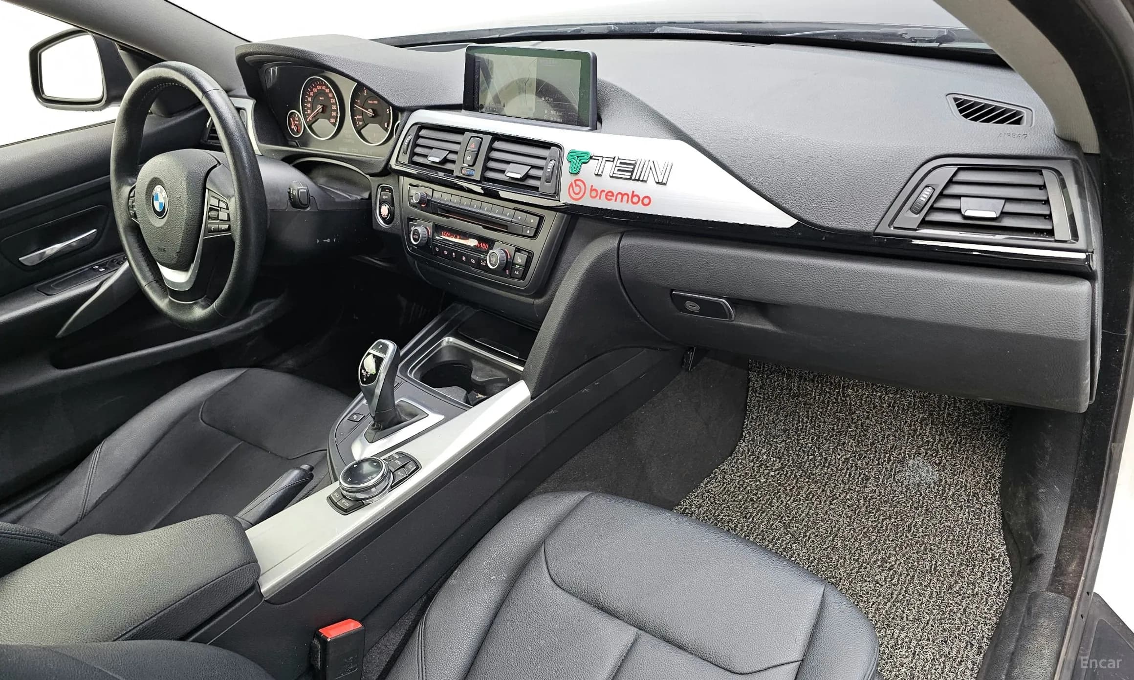 Series 4 (F32)