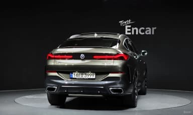 X6 (G06)