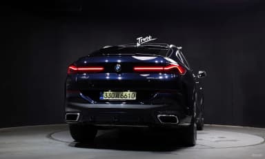 X6 (G06)
