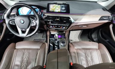 5 Series (G30)