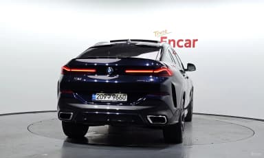 X6 (G06)