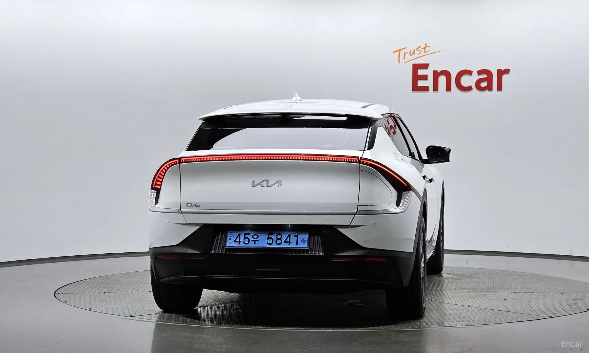 EV6