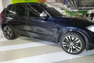 X5 (F15)