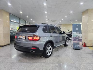 X5 (E70)