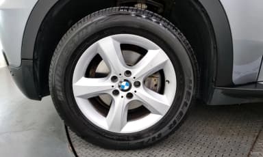 X5 (E70)